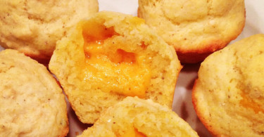 cheddar-stuffed-corn-muffin